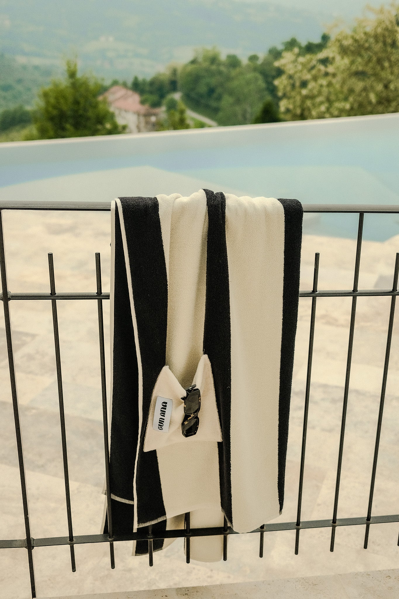GUN ANA TOWEL - Gun Ana