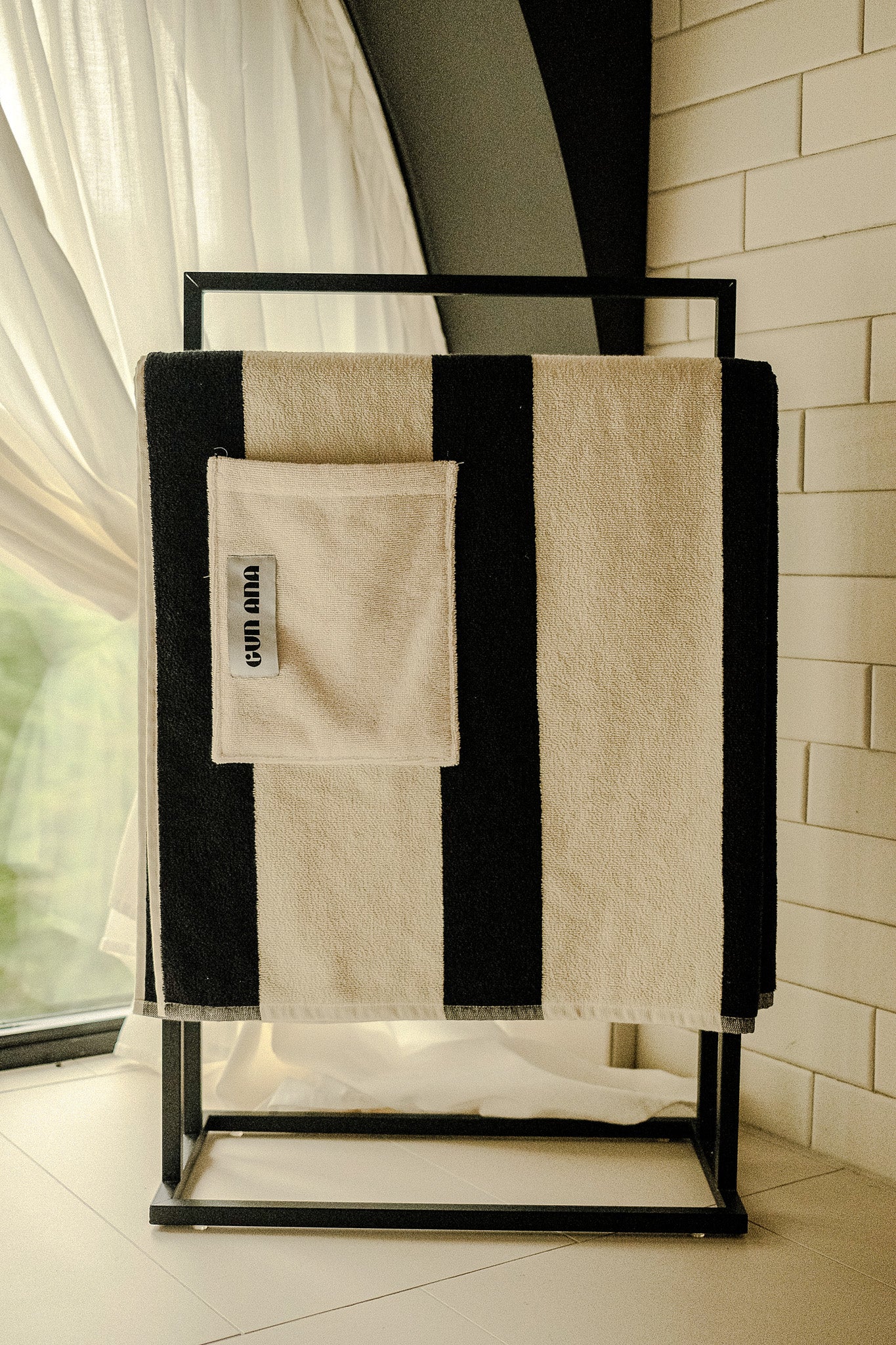 GUN ANA TOWEL